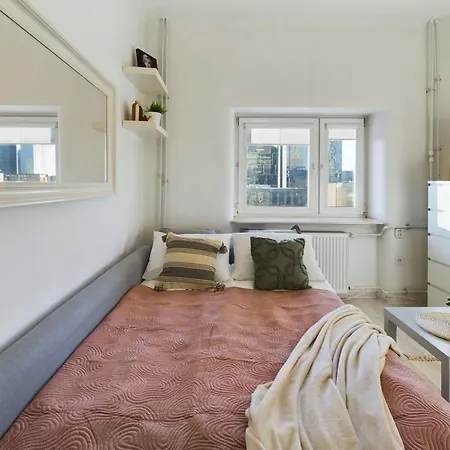Unique In The Capital For 2 People By Renters